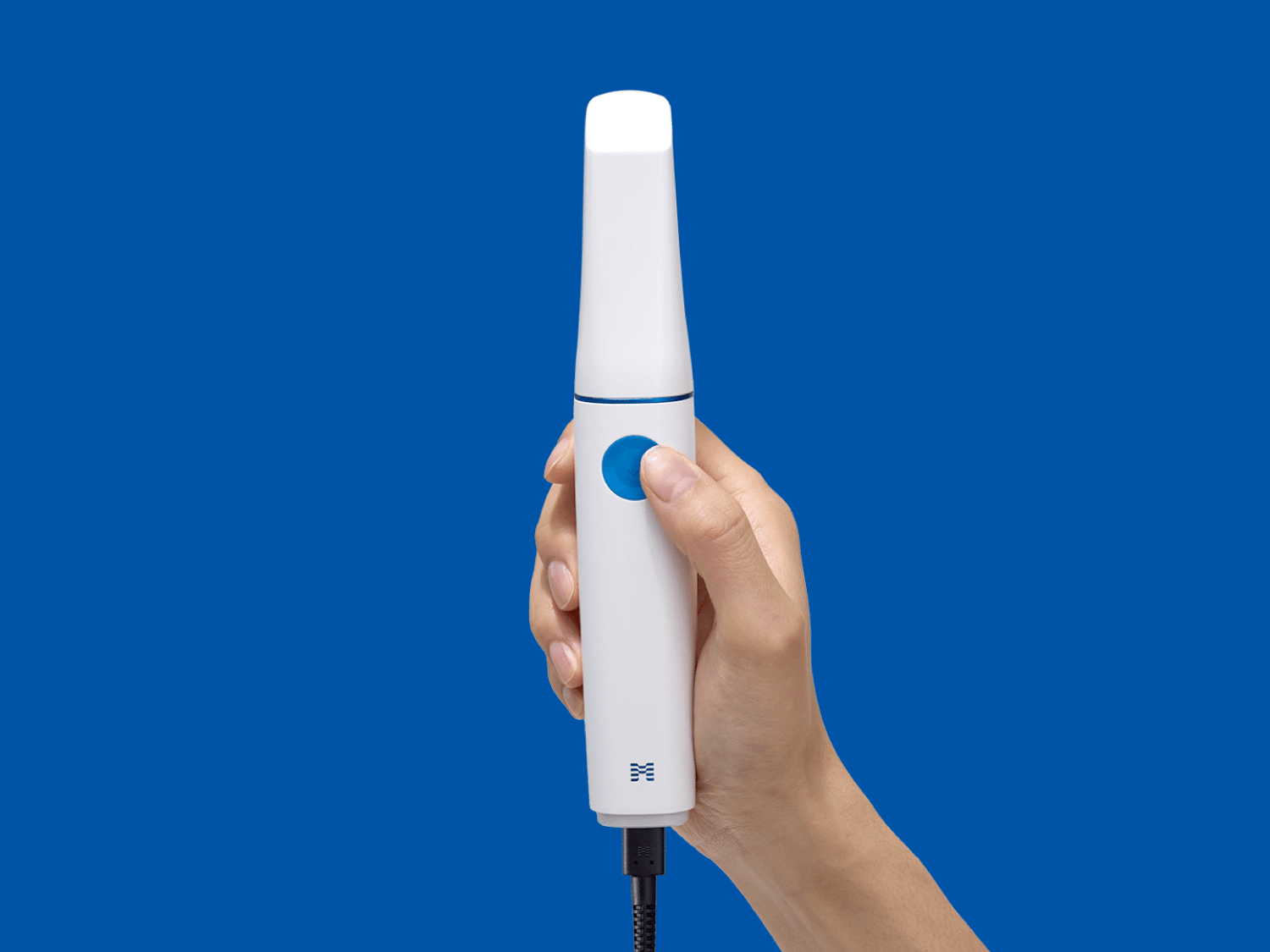 medit-i900-classic-in-der-hand